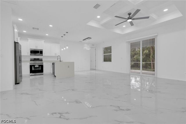 2115 Polar AVE, Alva, FL 33920