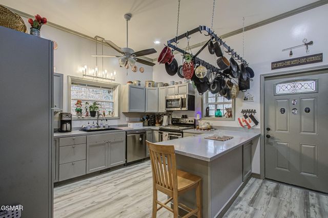 3875 Poplar Lane, Kodak, TN 37764