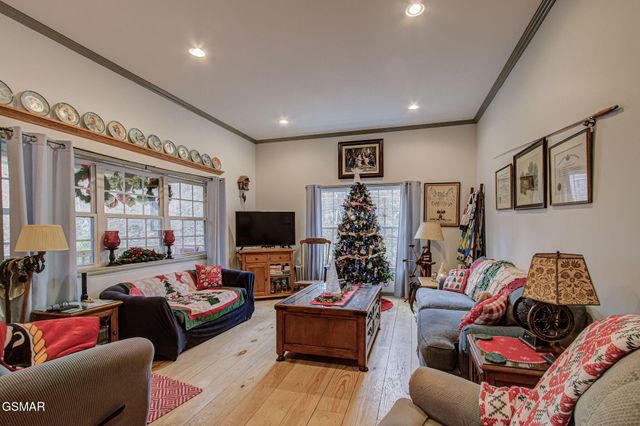 3875 Poplar Lane, Kodak, TN 37764