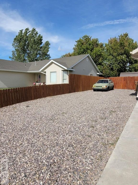 Image 3 of property listing at 5144 Jake Avenue, Chubbuck, ID 83202
