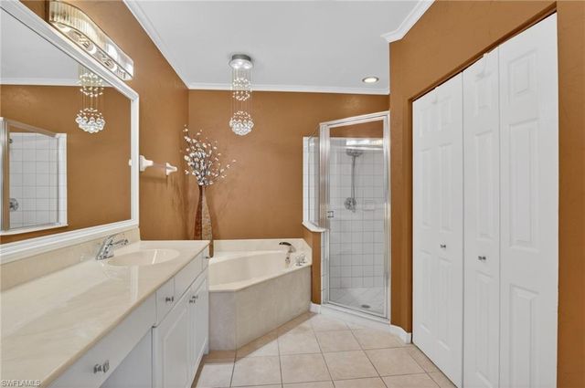 6285 Wilshire Pines CIR 701, Naples, FL 34109