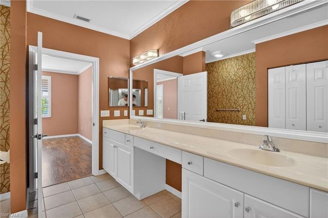 6285 Wilshire Pines CIR 701, Naples, FL 34109
