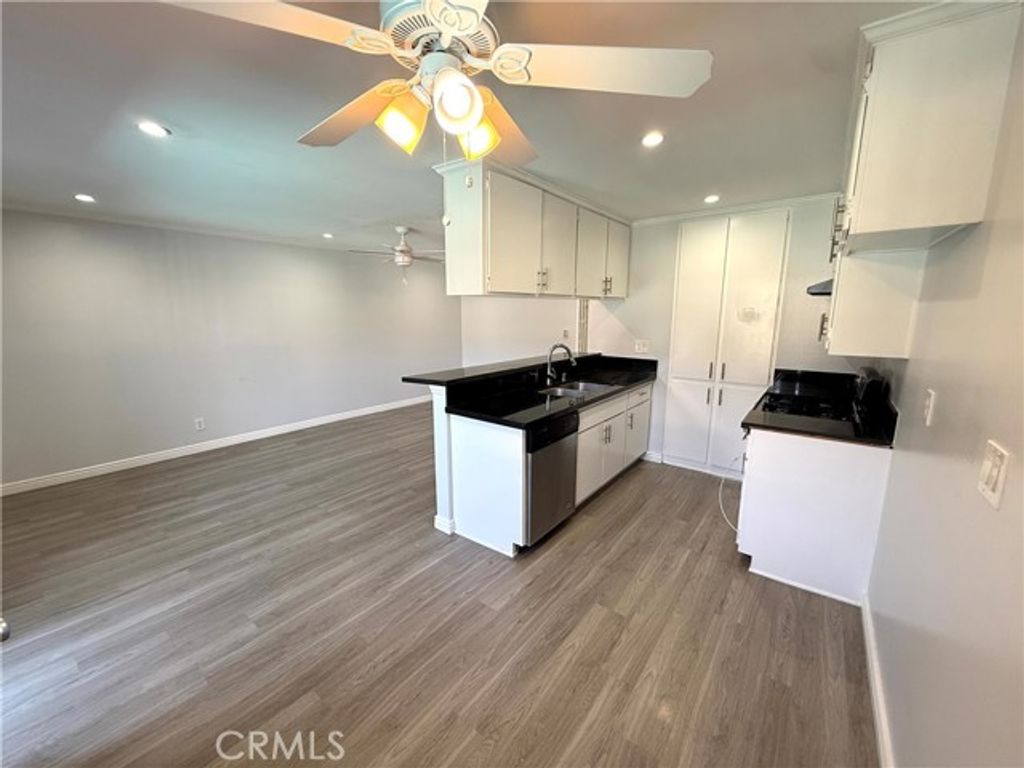 16111 Prairie Avenue 107, Lawndale, CA 90260