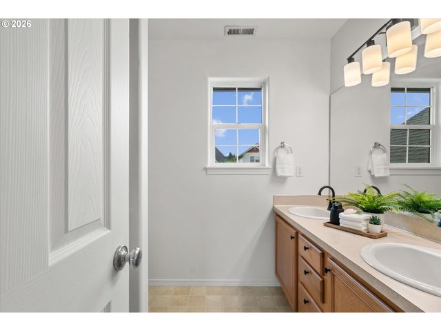3355 Se 30th St, Gresham, OR 97080