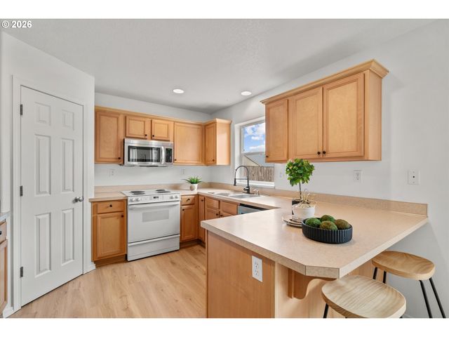 3355 Se 30th St, Gresham, OR 97080