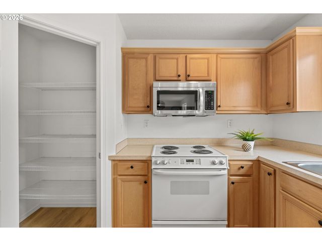 3355 Se 30th St, Gresham, OR 97080