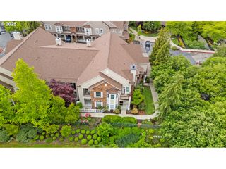 1160 Ne HORIZON Loop, Hillsboro, OR 97003