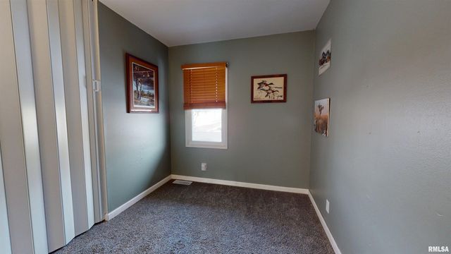 411 CAPRI Street, Pekin, IL 61554