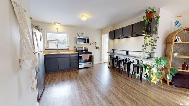 411 CAPRI Street, Pekin, IL 61554