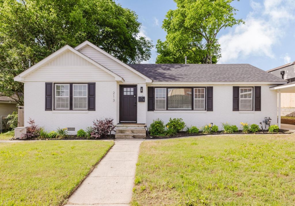 213 E Narroway, Benton, AR 72015