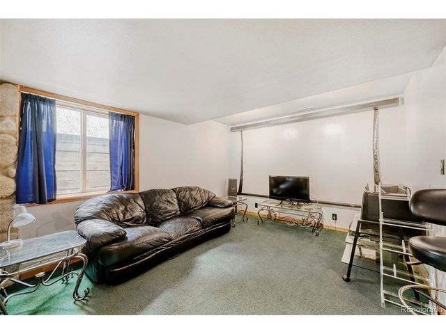 3392 Estates Cir, Larkspur, CO 80118