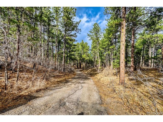 3392 Estates Cir, Larkspur, CO 80118