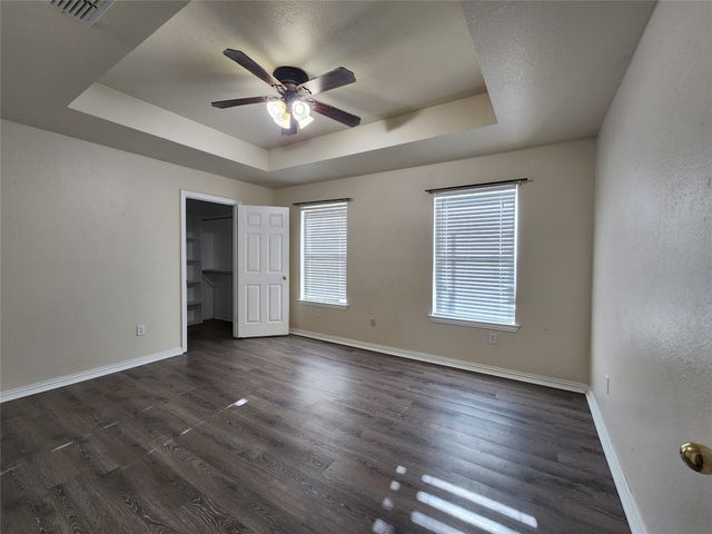 1008 Treys Court, Sanger, TX 76266