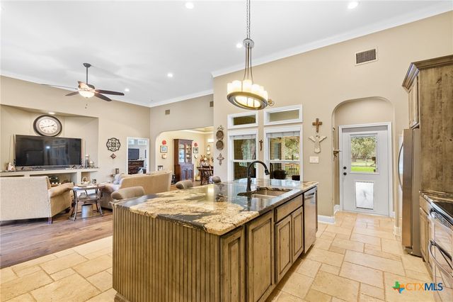 7134 Old Highway Road, Inez, TX 77968