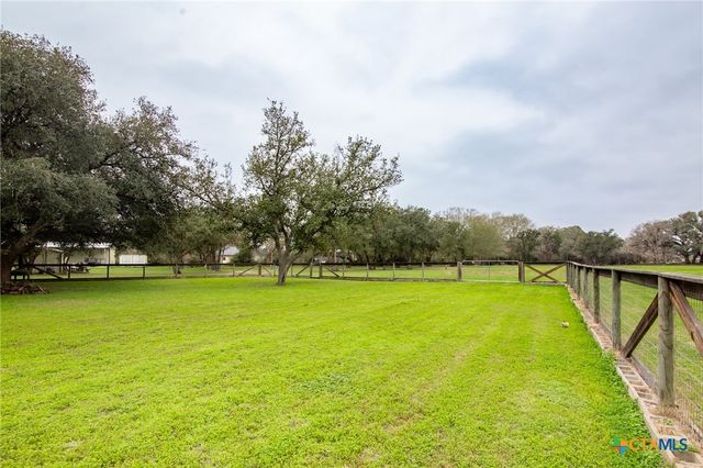 7134 Old Highway Road, Inez, TX 77968