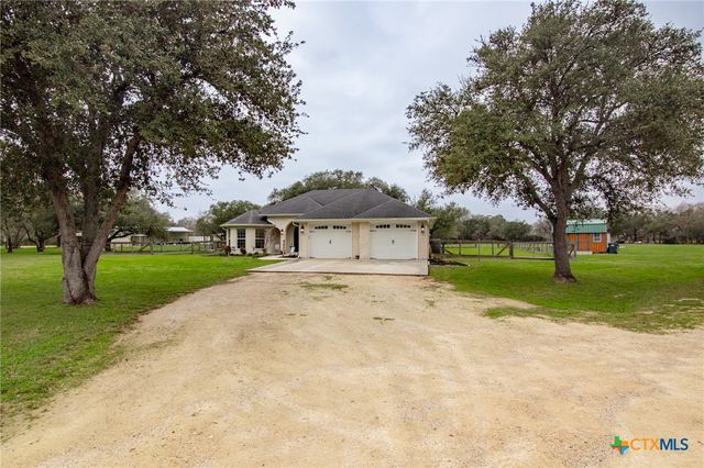 7134 Old Highway Road, Inez, TX 77968