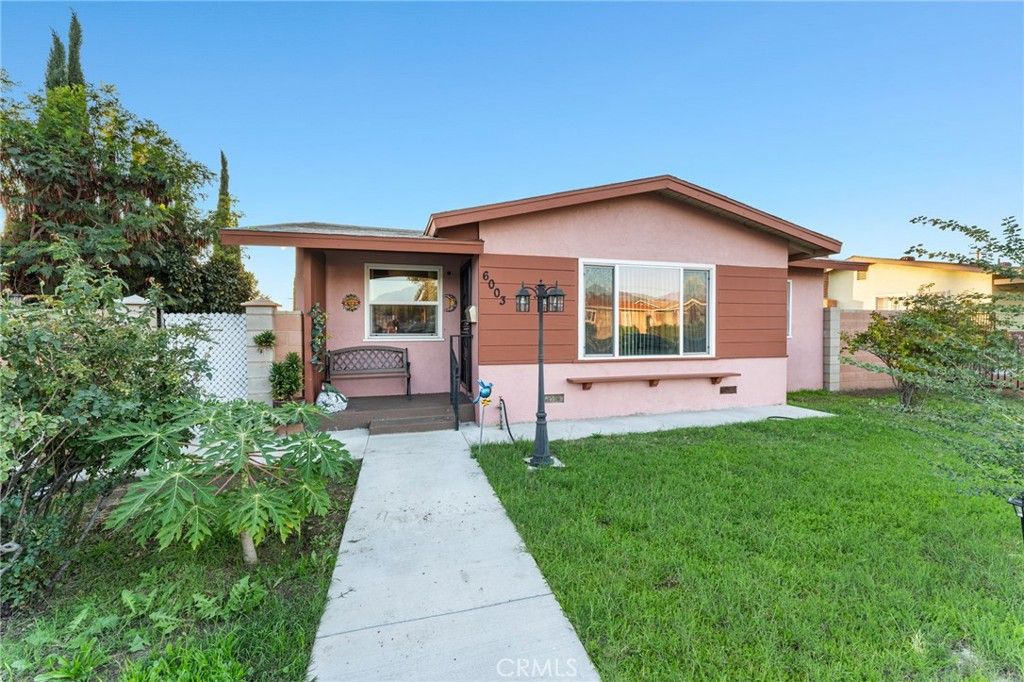 Image 2 of property listing at 6003 N Briargate, Glendora, CA 91740