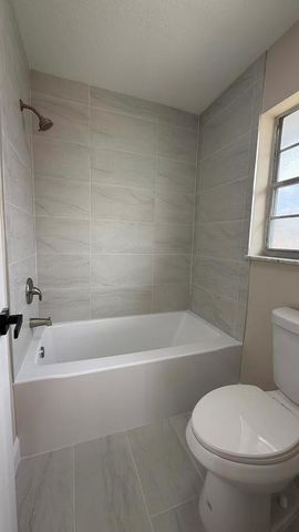 548 SE Oceanspray Terrace, Port St Lucie, FL 34983