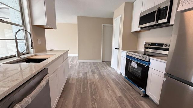 548 SE Oceanspray Terrace, Port St Lucie, FL 34983