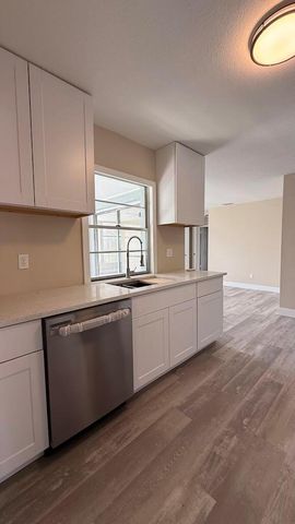 548 SE Oceanspray Terrace, Port St Lucie, FL 34983