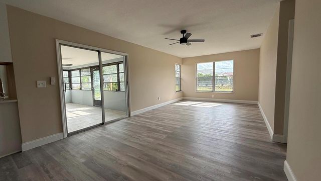548 SE Oceanspray Terrace, Port St Lucie, FL 34983
