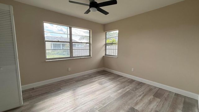 548 SE Oceanspray Terrace, Port St Lucie, FL 34983