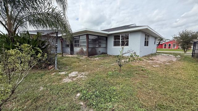 548 SE Oceanspray Terrace, Port St Lucie, FL 34983