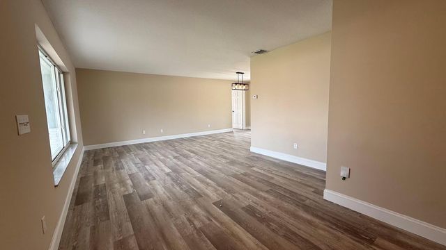 548 SE Oceanspray Terrace, Port St Lucie, FL 34983