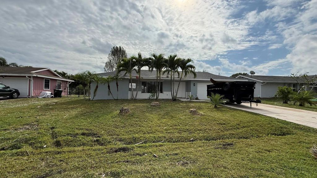 548 SE Oceanspray Terrace, Port St Lucie, FL 34983