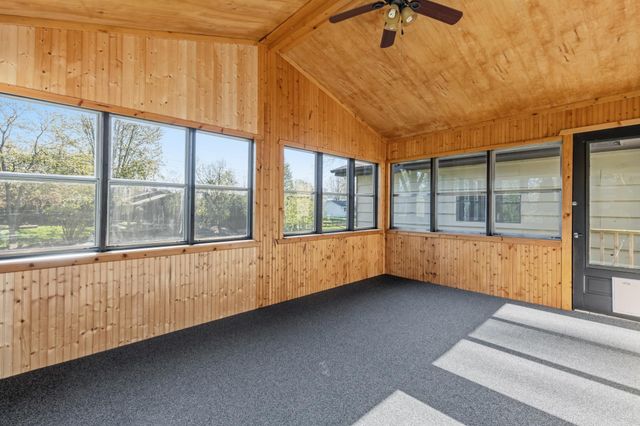 7611 Laredo Drive, Chanhassen, MN 55317