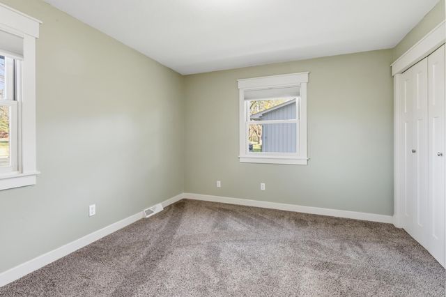 7611 Laredo Drive, Chanhassen, MN 55317