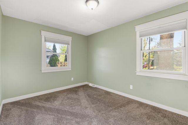7611 Laredo Drive, Chanhassen, MN 55317