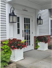 100C Danbury Road 1C, Ridgefield, CT 06877