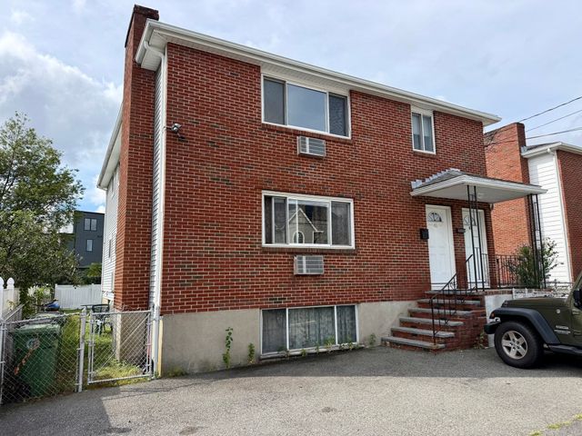 46-48 Waltham St, Watertown, MA 02472