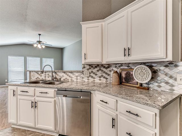 10333 Buccaneer Drive, Oklahoma City, OK 73159