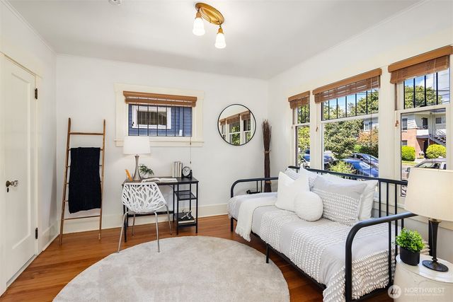 6051 6th Avenue NW, Seattle, WA 98107