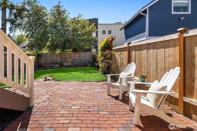 6051 6th Avenue NW, Seattle, WA 98107