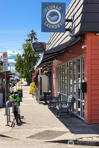 6051 6th Avenue NW, Seattle, WA 98107