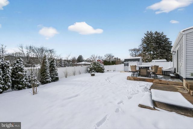 14 MIRY BROOK RD, Hamilton, NJ 08690