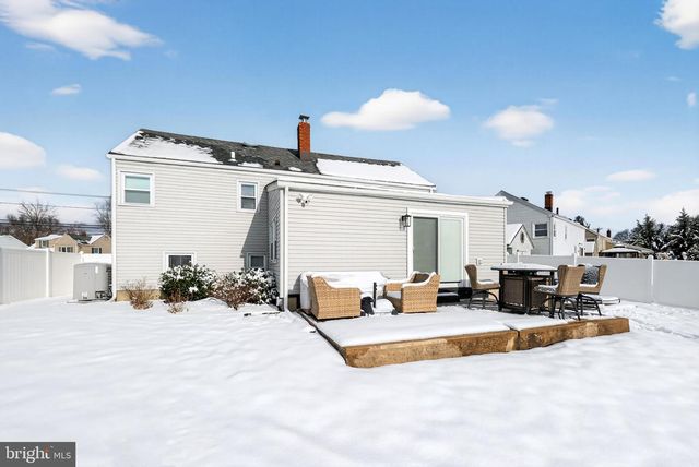 14 MIRY BROOK RD, Hamilton, NJ 08690