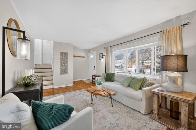 14 MIRY BROOK RD, Hamilton, NJ 08690