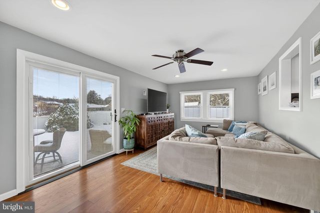 14 MIRY BROOK RD, Hamilton, NJ 08690