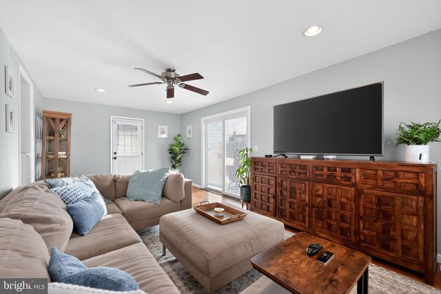 14 MIRY BROOK RD, Hamilton, NJ 08690