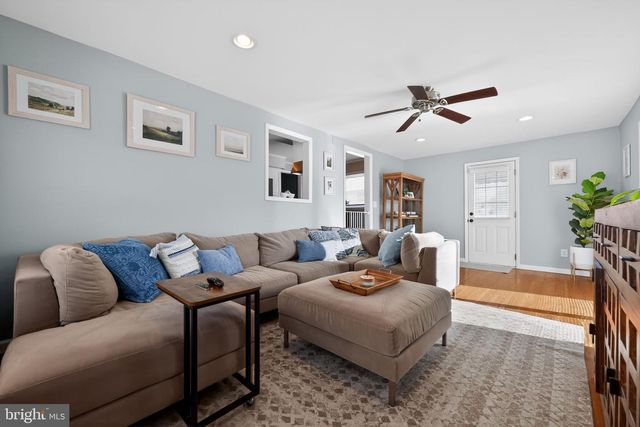 14 MIRY BROOK RD, Hamilton, NJ 08690