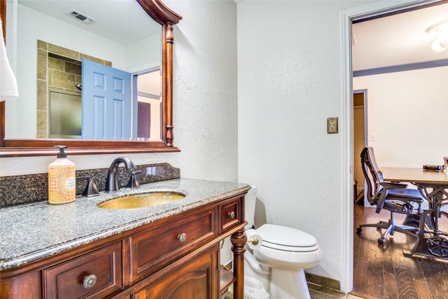 10833 Fm 916, Grandview, TX 76050
