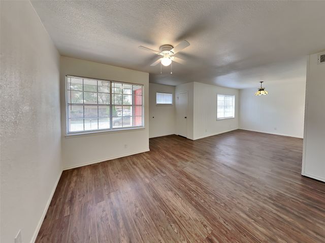 2503 Roberts Circle, Arlington, TX 76010