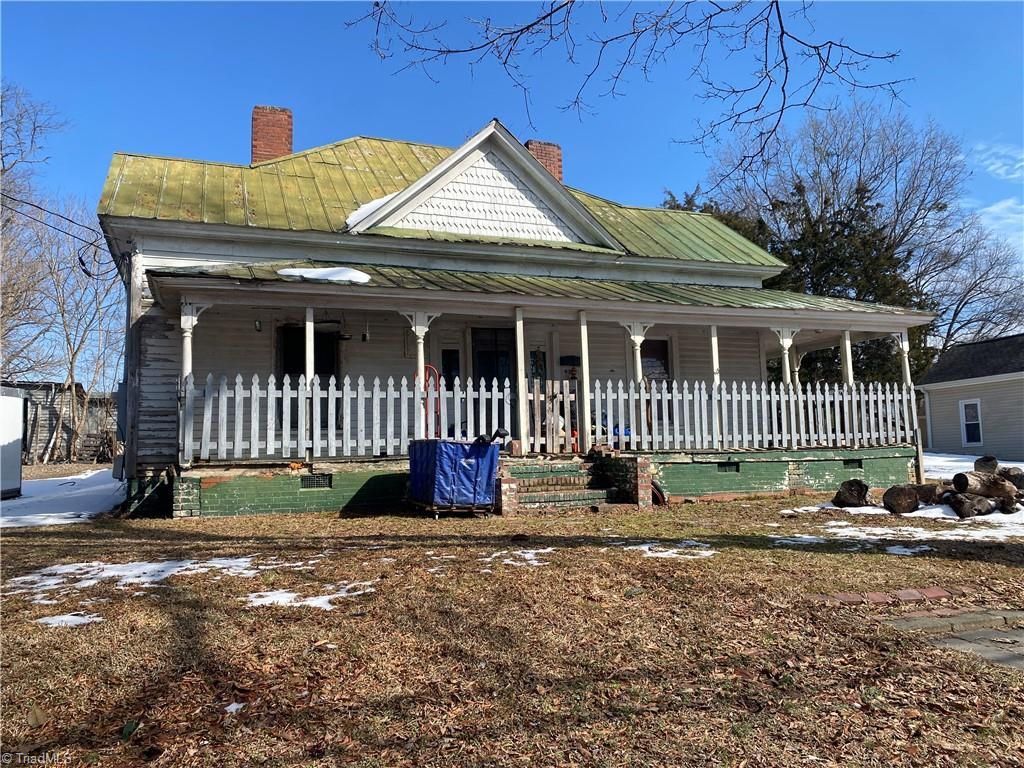 410 High Point Street, Randleman, NC 27317