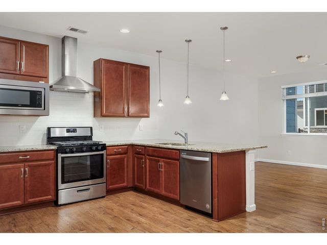 610 Stonebridge Dr, Longmont, CO 80503