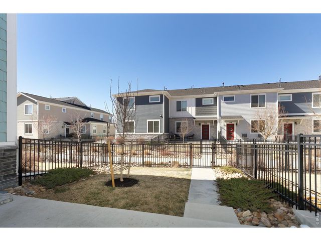 610 Stonebridge Dr, Longmont, CO 80503