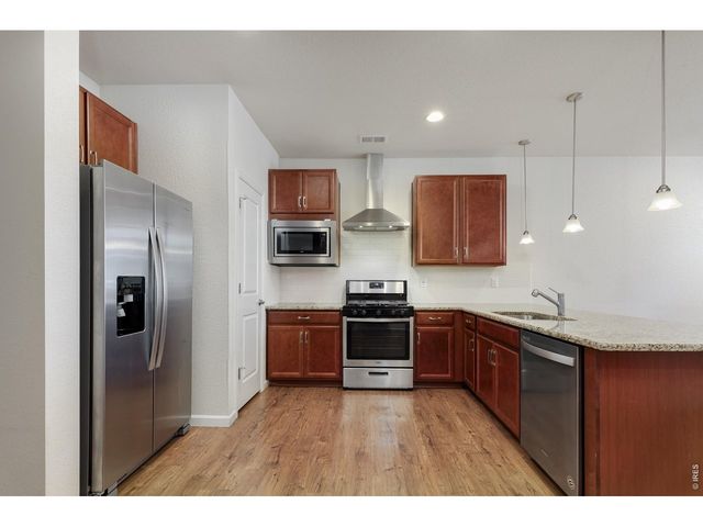 610 Stonebridge Dr, Longmont, CO 80503